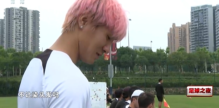 关于粉队在比赛中逆袭,晋级下一轮的信息 关于粉队在比赛中逆袭,晋级下一轮的信息