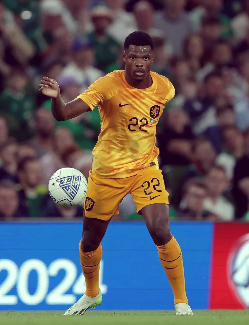 荷兰晋级之路！全力备战小组赛实力战的简单介绍