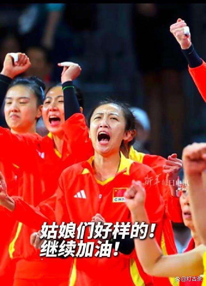 女排绝地反击夺冠赛首胜,晋级前景大好 女排绝地反击夺冠赛首胜,晋级前景大好