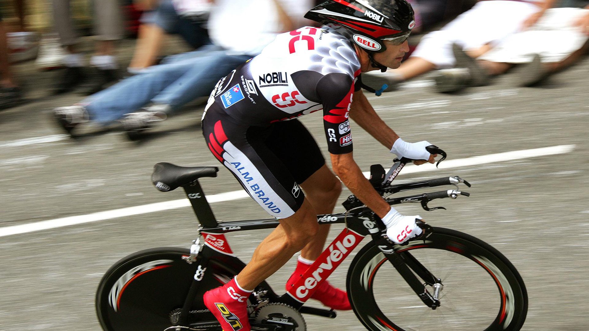 终场0.8秒的加冕礼，英格拉姆一记抛射，刺破旧金山喧嚣