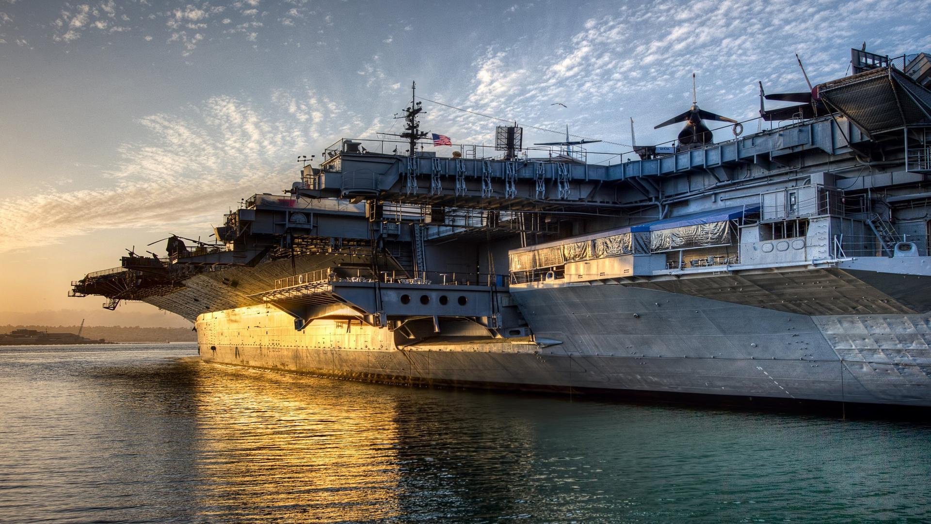 雷火电竞亚洲先驱-要写好这篇文章，关键在于构建一个合理但又充满戏剧张力的故事背景，让看似不可能的同场竞技变得可信